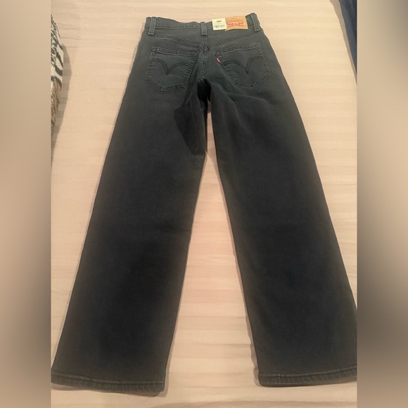 Levi's Women's Straight Leg Jeans in Charcoal - Picture 3 of 12